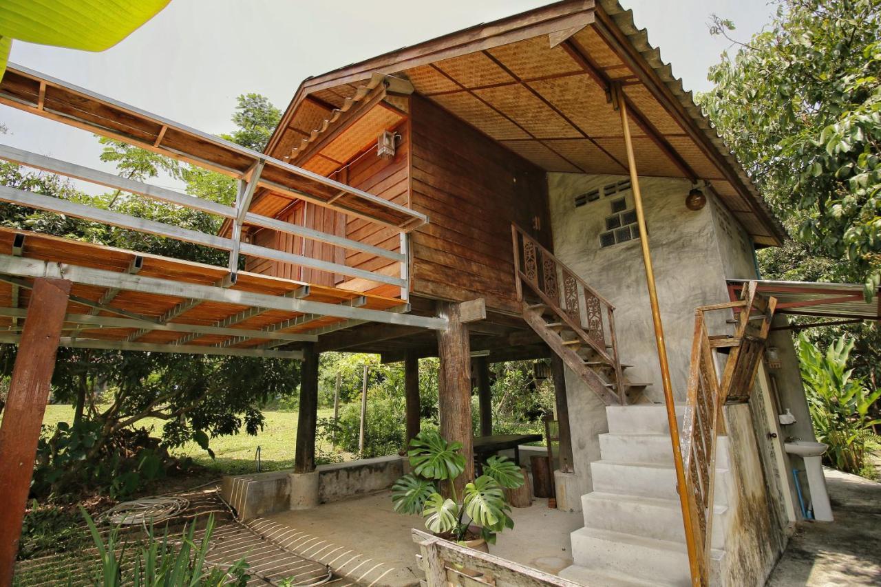 Mon Saeng Jun Homestay Ban Na Meng Exterior foto