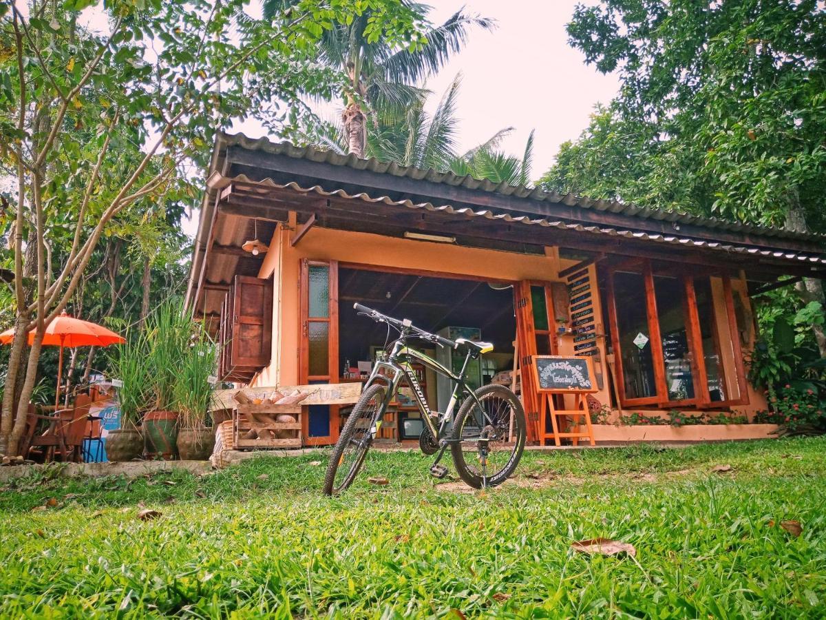 Mon Saeng Jun Homestay Ban Na Meng Exterior foto